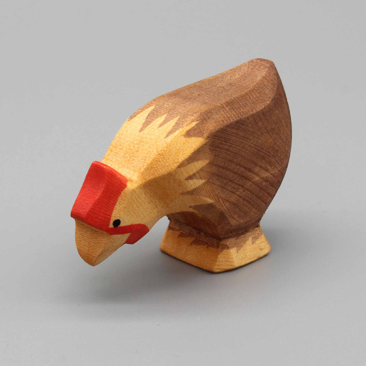 Ostheimer Holzfigur Huhn Braun Pickend – Naturbelassen, 4 Cm Hoch – Für Spielzeug Oder Deko