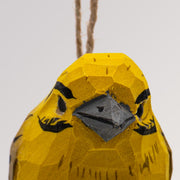 Goldammer hängend von Holzvogel