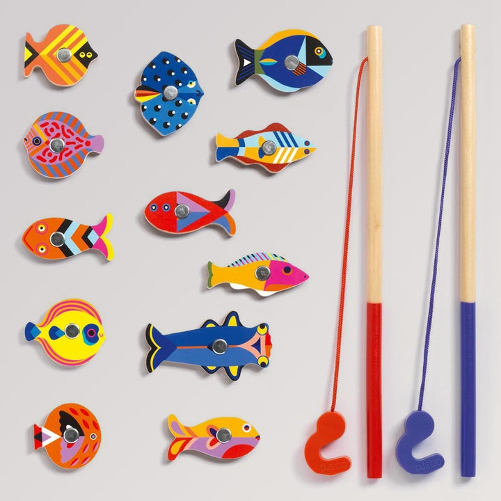 Angelspiele: Grafische Fische von Djeco für Kinder ab 2 Jahren