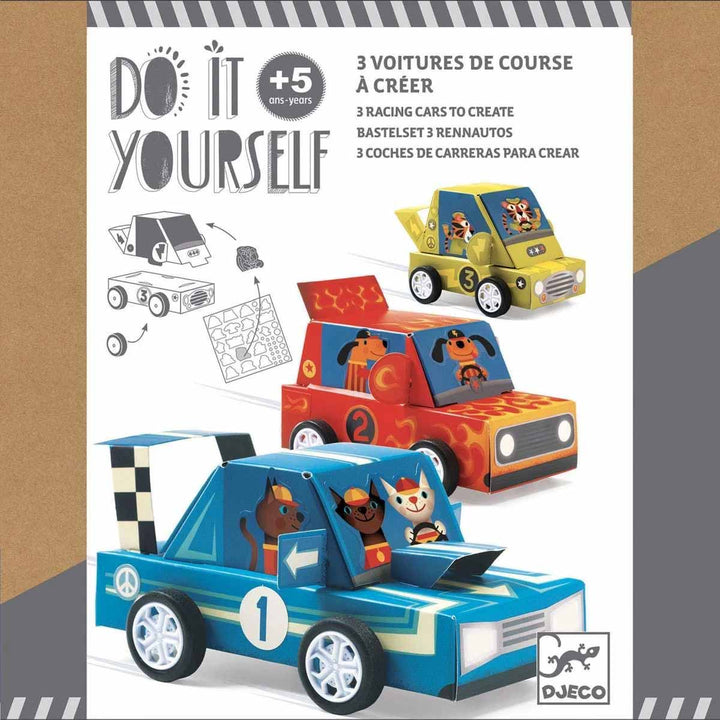 DIY: Rennautos Grand Prix von Djeco - 3 Autos aus Pappe in gelb, rot und blau