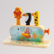 Erstes Lernen: Multi Pop von Djeco - buntes Lernspiel zum Tiere Affe, Pinguin und Giraffe über Motorik springen lassen