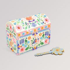 DIY: Schatztruhe Precious von Djeco