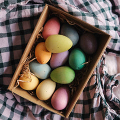 12 bunte Eier aus Holz - Happy Eggs von Grapat