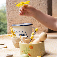 Hello Summer - Holzfiguren und Holzschale von Grapat und Ostheimer