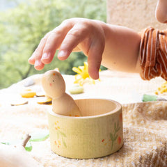 Hello Summer - Holzfiguren und Holzschale von Grapat und Ostheimer