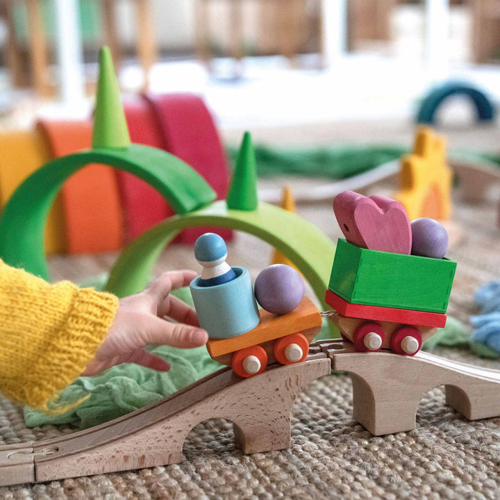 Bauspiel Holzzug von Grimms