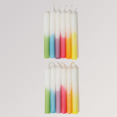 Weihnachtskerze Dip-Dye Regenbogen (12 Stück) von Grimm's