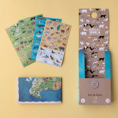 Animal World Poster und Tiersticker von Londji