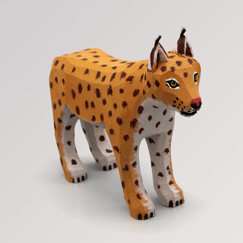 Luchs, stehend von Lotte Sievers-Hahn