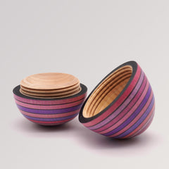 Stehaufdose Flieder von Mader Kreiselmanufaktur - offen