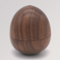 Stehaufdose Nuss von Mader Kreiselmanufaktur