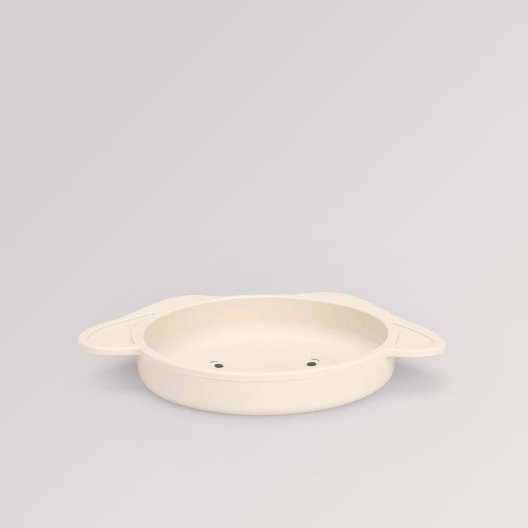 Teller des Kindergeschirr-Sets Puce & Pilou von Moulin Roty in der Farbe weiß