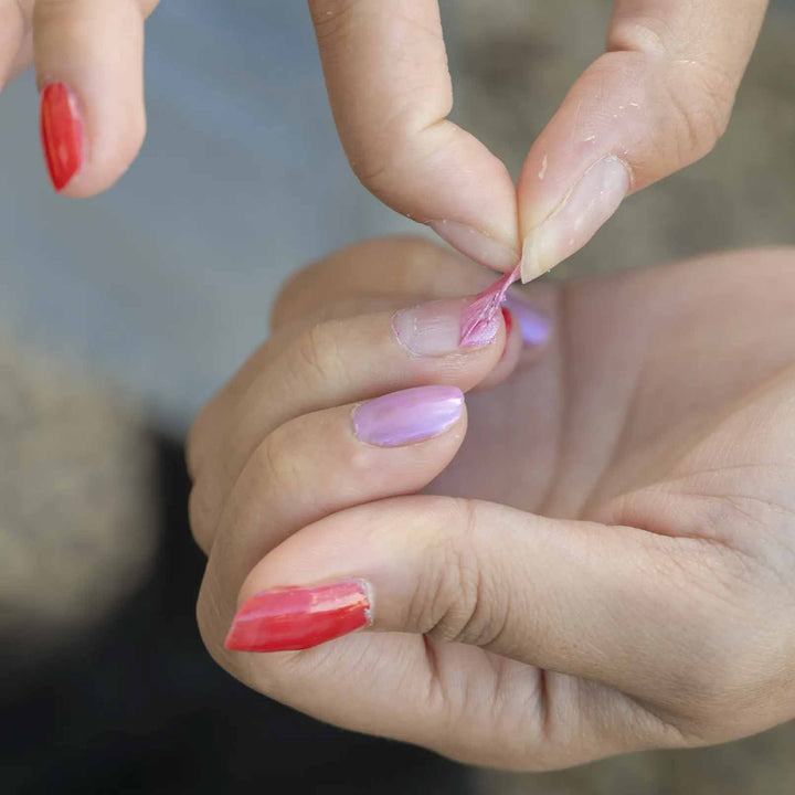Kindernagellack in Glitzerrosa von namaki auf Wasserbasis