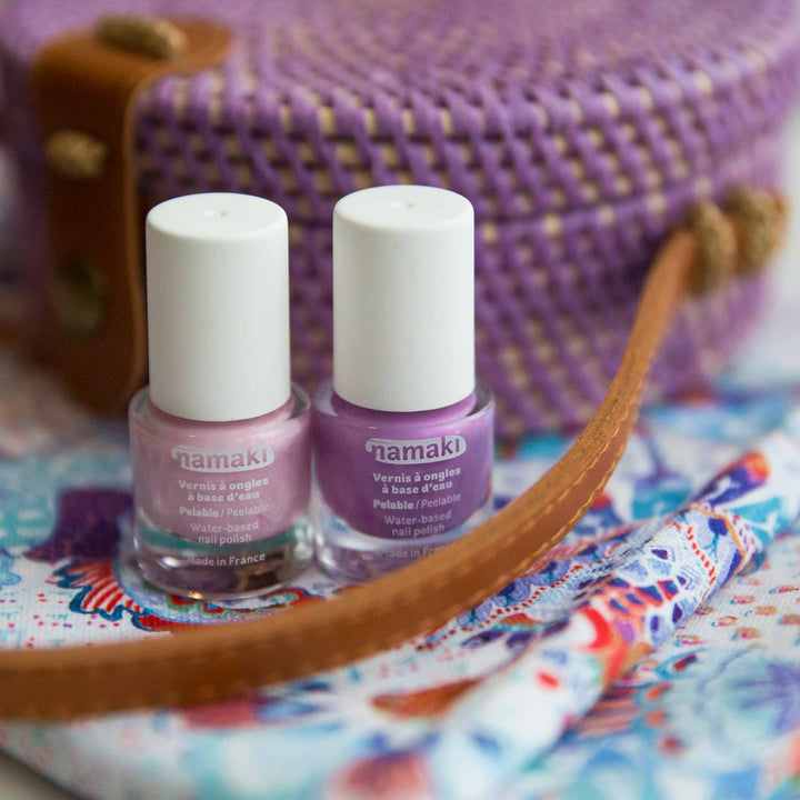 Kindernagellack in Glitzer violett von namaki auf Wasserbasis