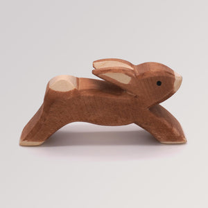 Holzfigur Hase laufend von Ostheimer