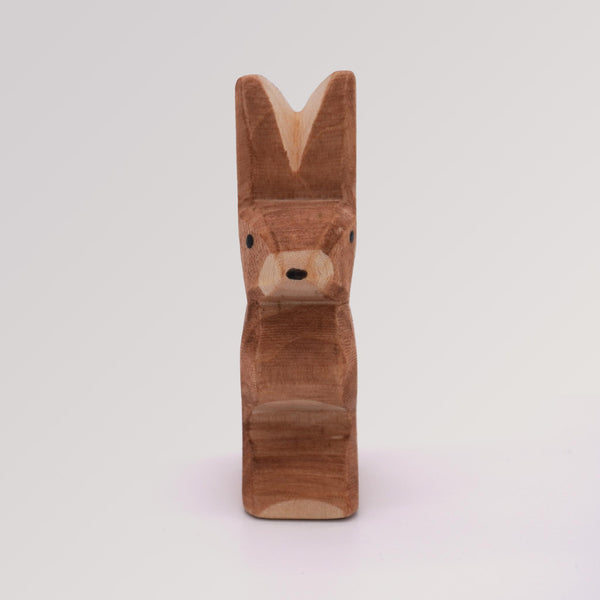 Ostheimer Holzfigur Hase mit Ohren nach oben