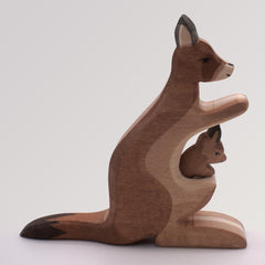 Känguru mit Kind 2 von Ostheimer