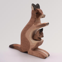 Känguru mit Kind 2 von Ostheimer