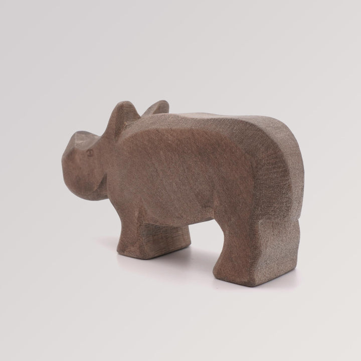 Holzfigur kleines Nashorn von Ostheimer (Rückseite)