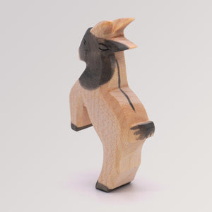 Zicklein springend von Ostheimer - Rückansicht