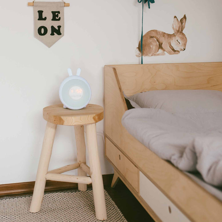 Rabbit & Friends Lichtwecker & Nachtlicht für Kinder in weiß - mit Hasenohren