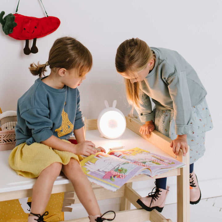 Rabbit & Friends Lichtwecker & Nachtlicht für Kinder in weiß - mit Hasenohren