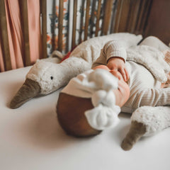 Kuscheltier & Wärmekissen Gans groß in weiß von Senger Naturwelt