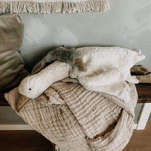 Kuscheltier & Wärmekissen Gans groß in weiß von Senger Naturwelt