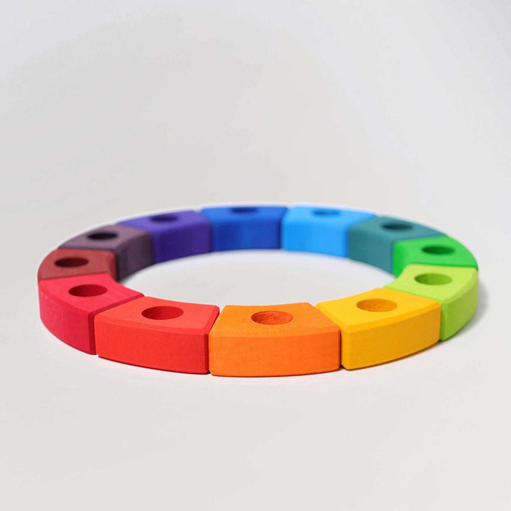 Geburtstagring Regenbogen von Grimms als Deko für Geburtstagsstecker