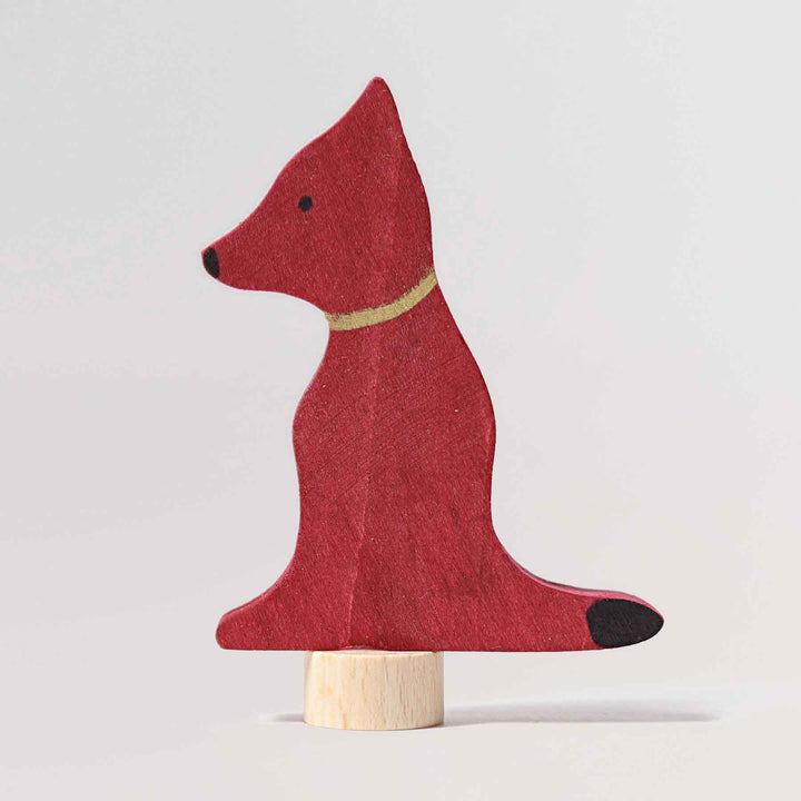 Steckfigur Hund in dunkelrot von Grimms als Deko für Geburtstagsringe