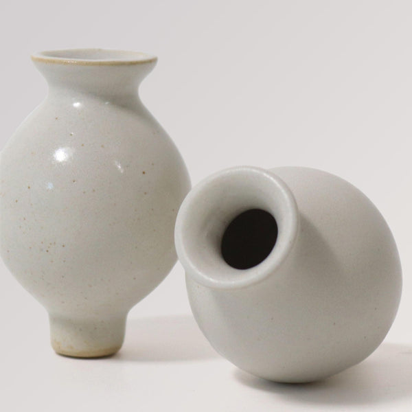 Steckfigur weiße Vase aus Keramik von Grimms zur Dekoration
