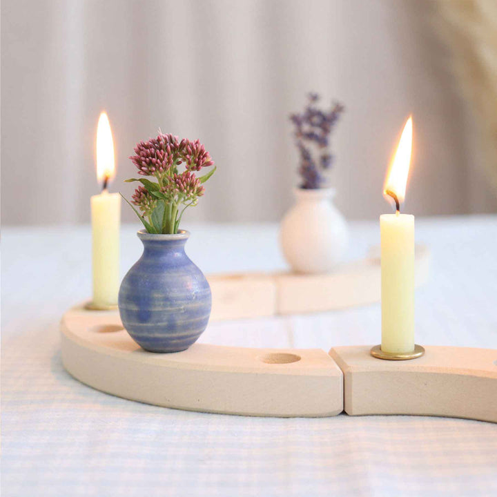 Geburtstagsstecker Blaue Vase aus Keramik von Grimms zur Dekoration