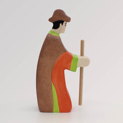 Krippenfigur Hirte stehend mit Stab 3 von Holztiger