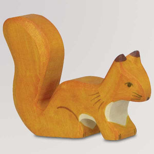 Holzfigur Eichhörnchen stehend orange von Holztiger