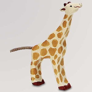 Holzfigur Giraffe, klein, fressend von Holztiger