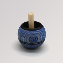 Kreisel Umdrehkreisel Esche in dunkelblau von Mader Kreiselmanufaktur