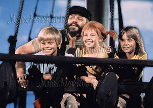 Postkarte - Pippi auf Schiff mit Vater und Freunden von Pippi Langstrumpf