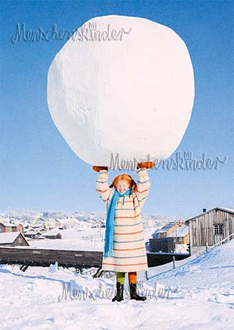 Postkarte - Pippi und Schneekugel von Pippi Langstrumpf