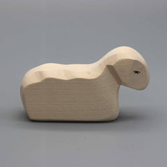 Lamm liegend von Ostheimer